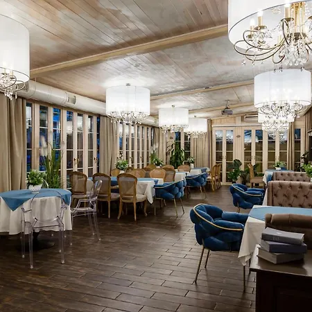 шопен Готель 4*