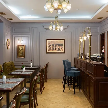 шопен Готель 4*