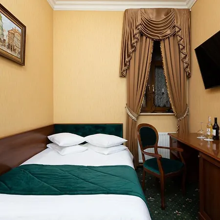 Hotel Chopin 4*