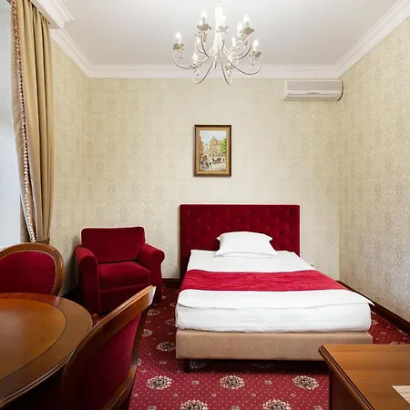 Отель шопен 4*