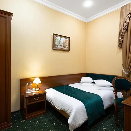 Chopin Hotel 4*