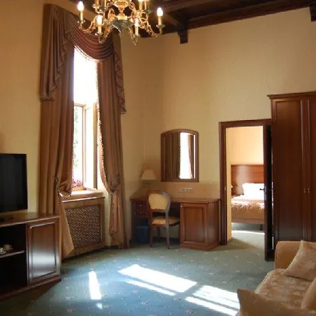 Hotel Chopin 4*