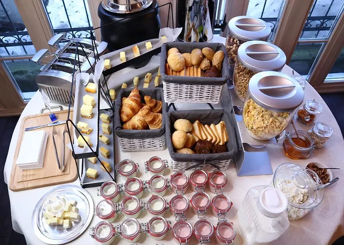 шопен Готель