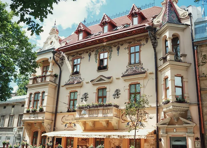 шопен Готель Львів