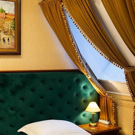 Chopin Hotel Lviv