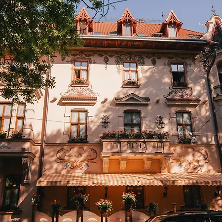Hotel Chopin 4*